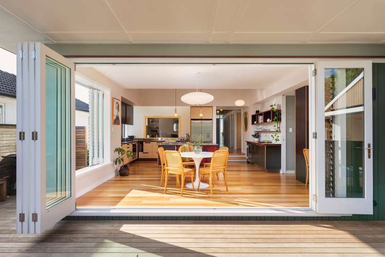 15 Challinor Crescent Mount Albert_8