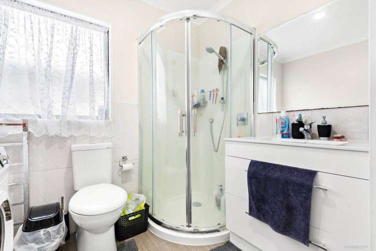58A Maplesden Drive Clendon Park_8