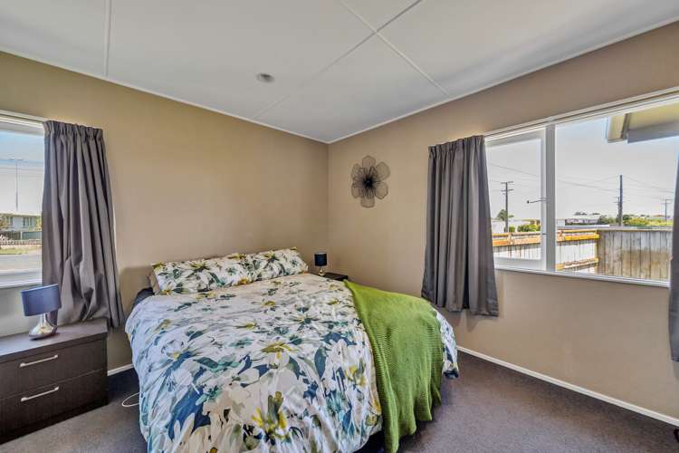 6 Pacey Avenue Hawera_7