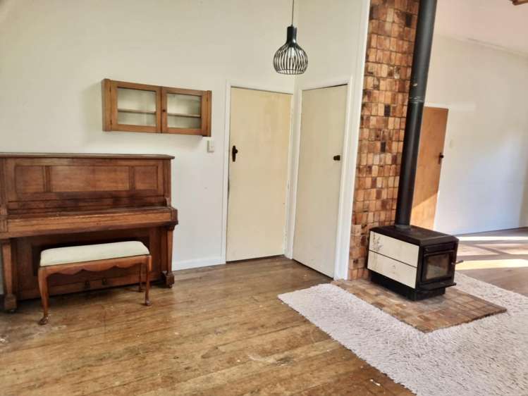 14 Mangarino Street_3