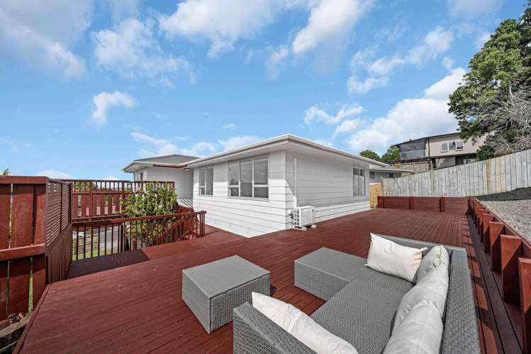 6 Celeste Place Totara Vale_3