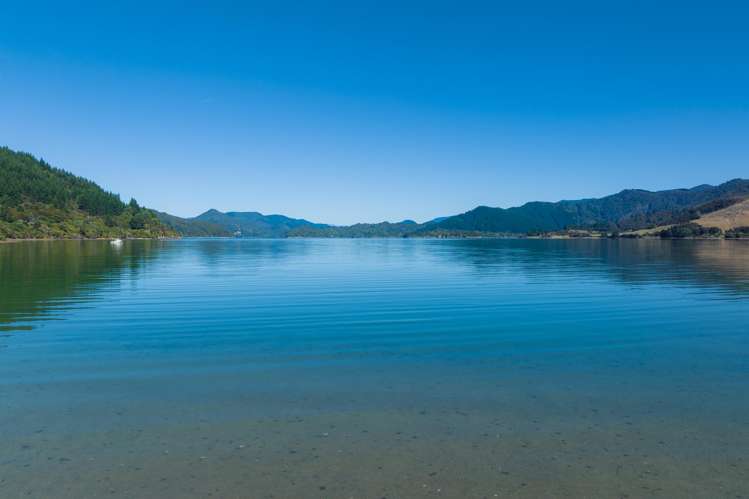 5552 Kenepuru Road Waitaria Bay_4