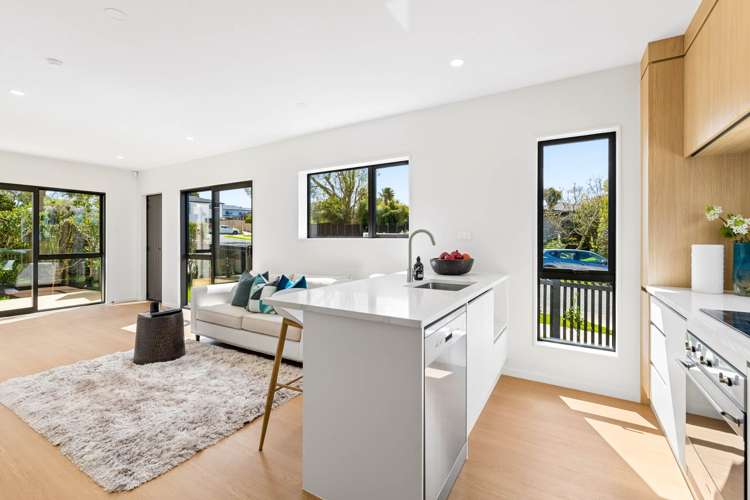 5D La Perouse Street Botany Downs_4