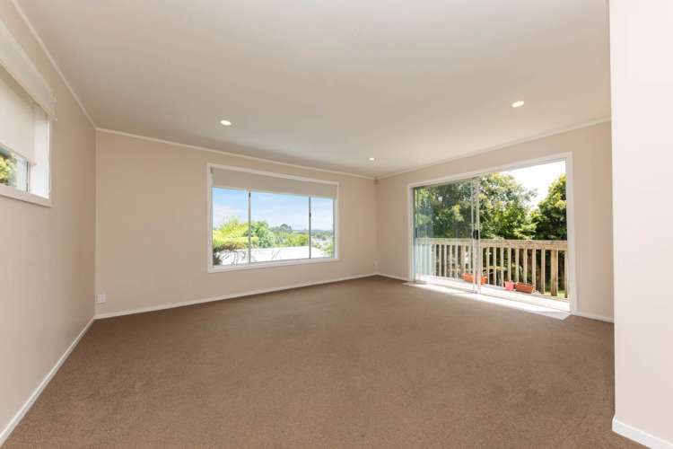 189 Glengarry Road Glen Eden_16