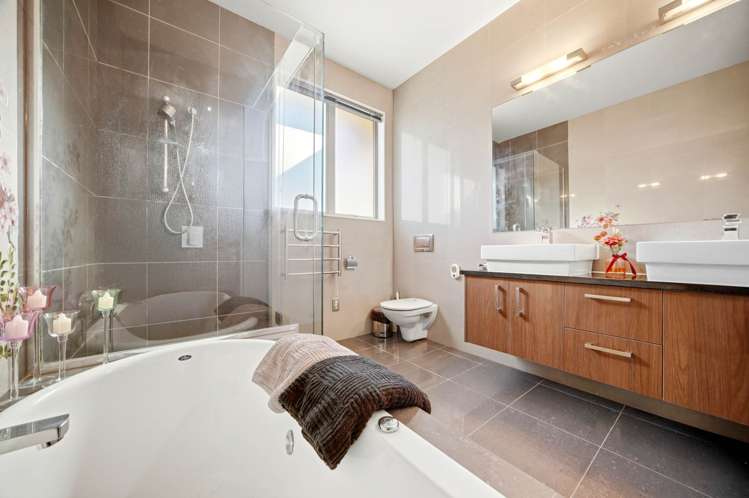 24 Fernhill Way Pinehill_12