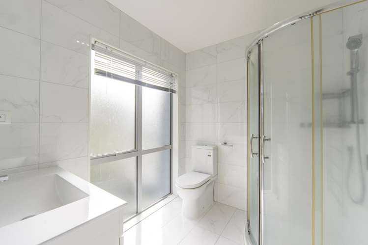 1/13 Crosher Place Hillcrest_9