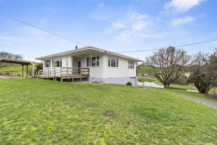 2 Moa Street Piopio_11