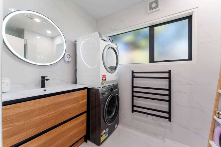 88 Parr Terrace Castor Bay_18