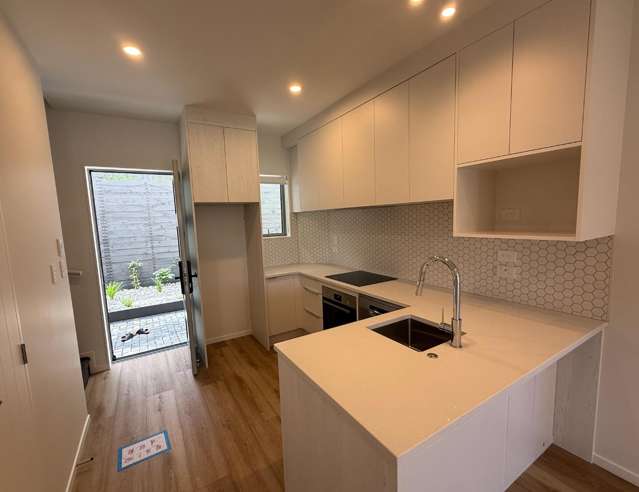 5/15 Sea Vista Avenue Beach Haven_1