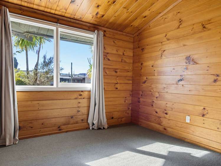 20 Willow Ave Hannahs Bay_13