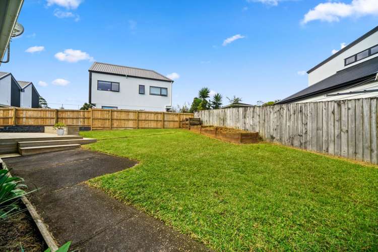 17 Fairdale Place Birkdale_6