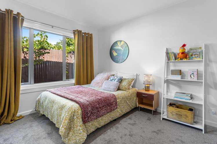 73 Dunns Avenue The Pines Beach_13