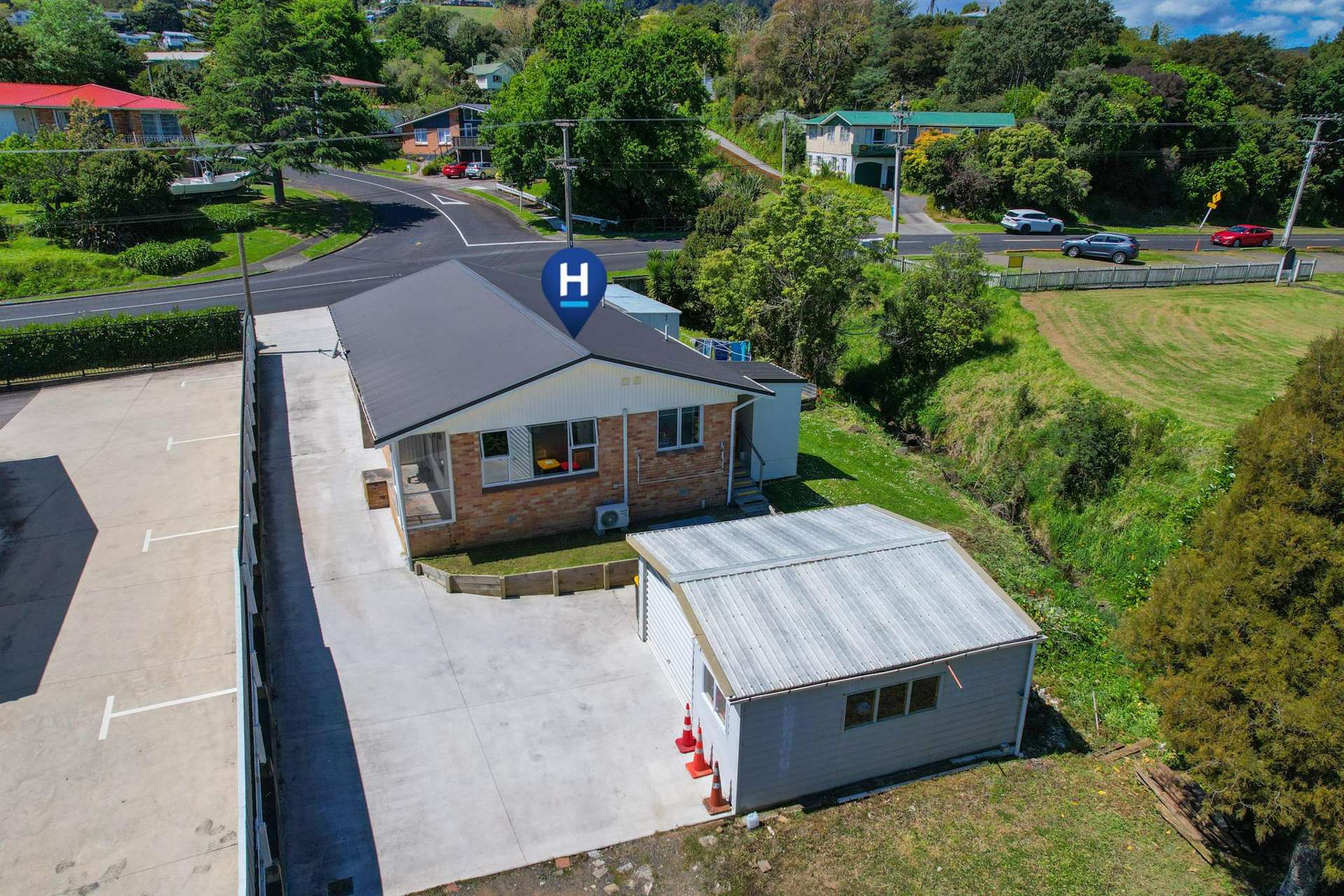 325 & 325A Parawai Road Thames-coromandel_0