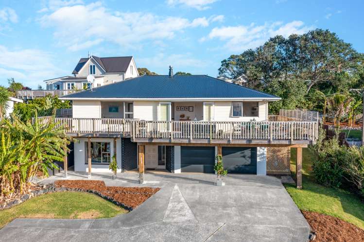 18 Harbour View Road Leigh_23