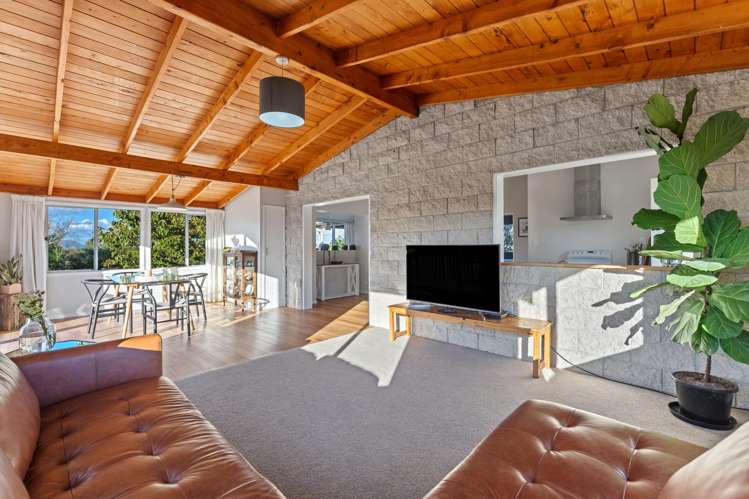 6 Seatoun Avenue Leigh_5