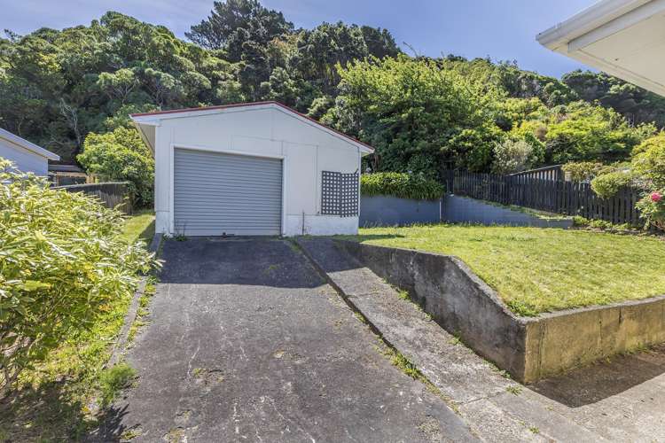 12 Raroa Place Pukerua Bay_21