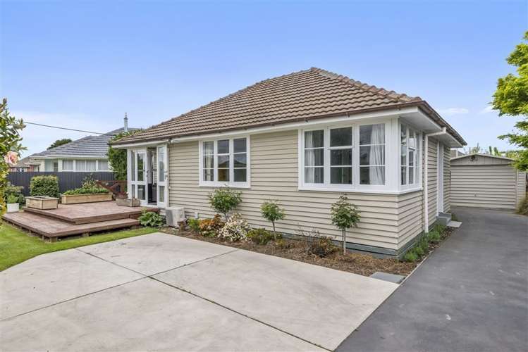 93 Springs Road Hornby_10