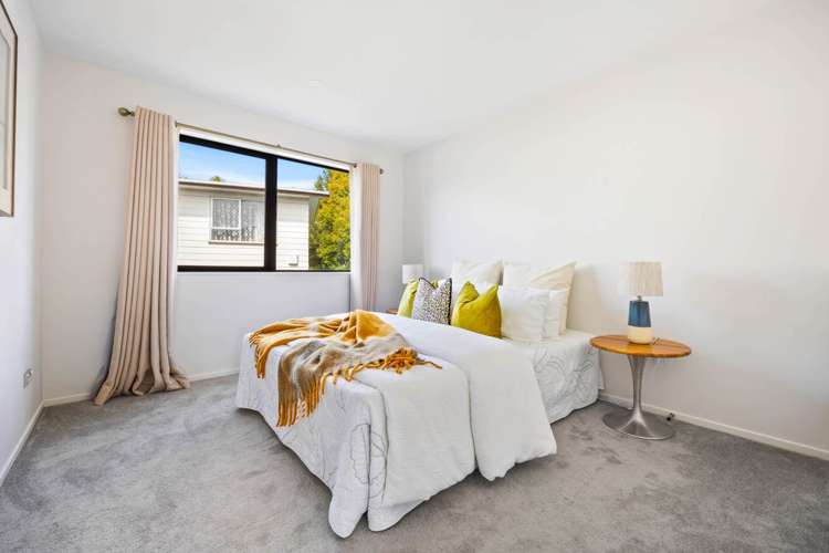 13B Kingussie Place Highland Park_16