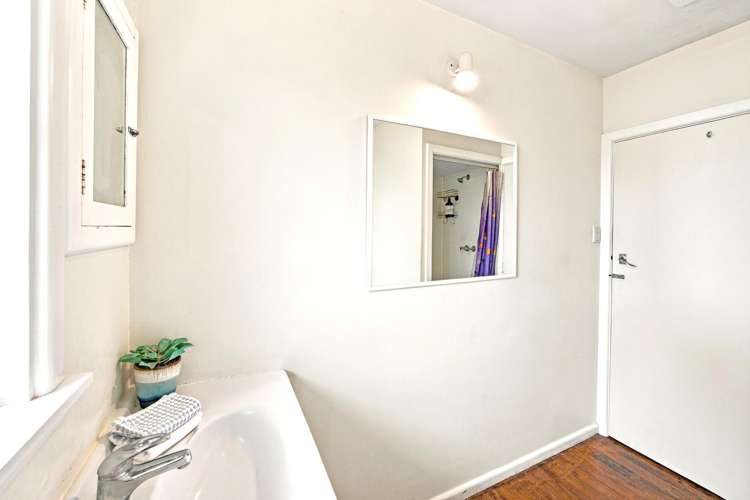 54 Hargood Street Woolston_12