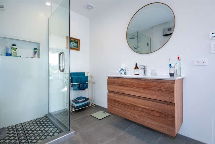 12 Eaton Place Lincoln_22