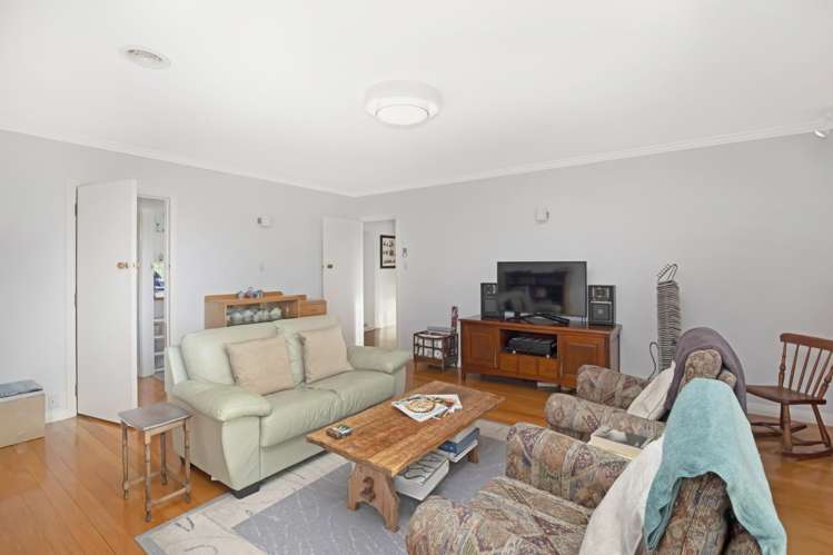 13 Wilmshurst Place Tawa_8