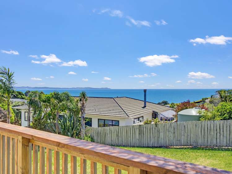 43 Dudley Crescent Cable Bay_20