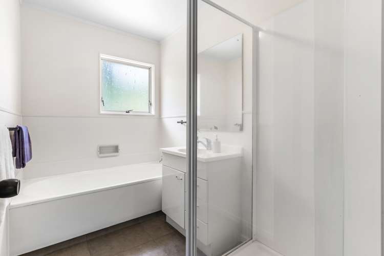 1/12 Kegworth Place Browns Bay_11