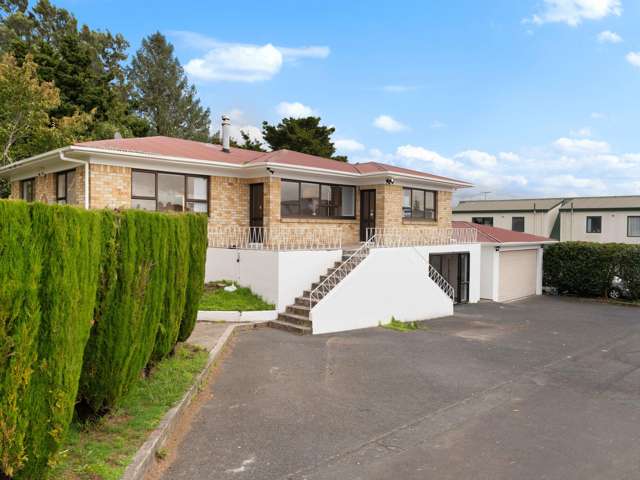 Spacious Five Bedroom Home With Dual Living Setup