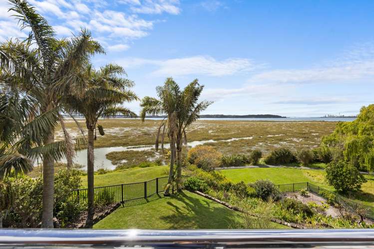 36 Dawnhaven Drive Te Atatu Peninsula_35
