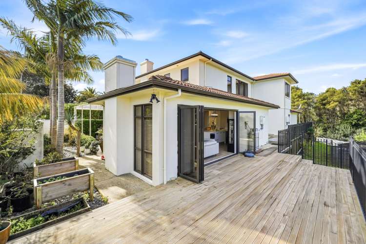 15B Regis Lane Flat Bush_18