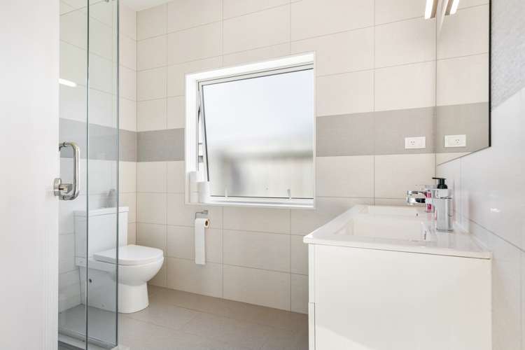 16 Larmer Drive Kumeu_22