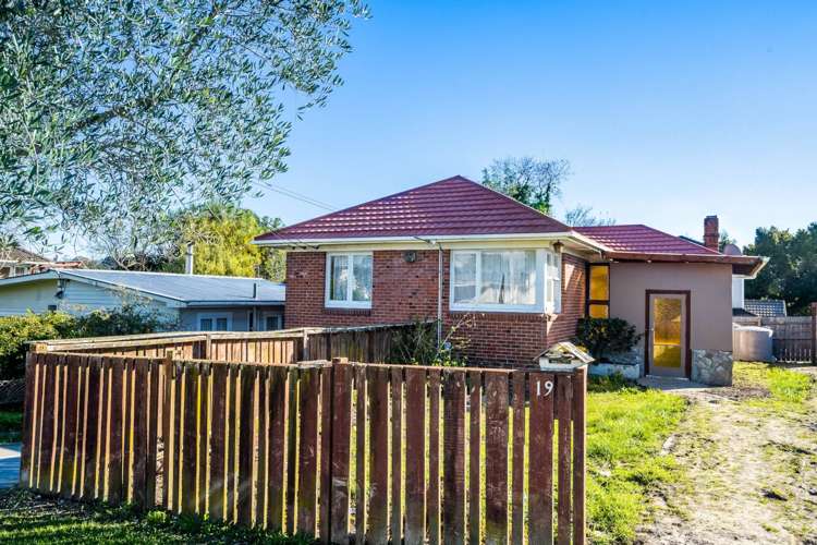 19 Barbary Avenue Kelston_11