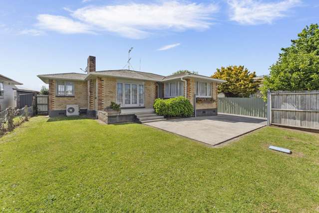 9 & 9A Pandora Place Pakuranga_2