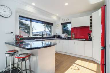 11 Oaklands Drive_1