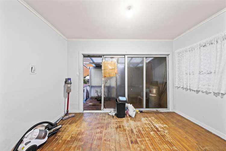 8 View Road Mangere_14