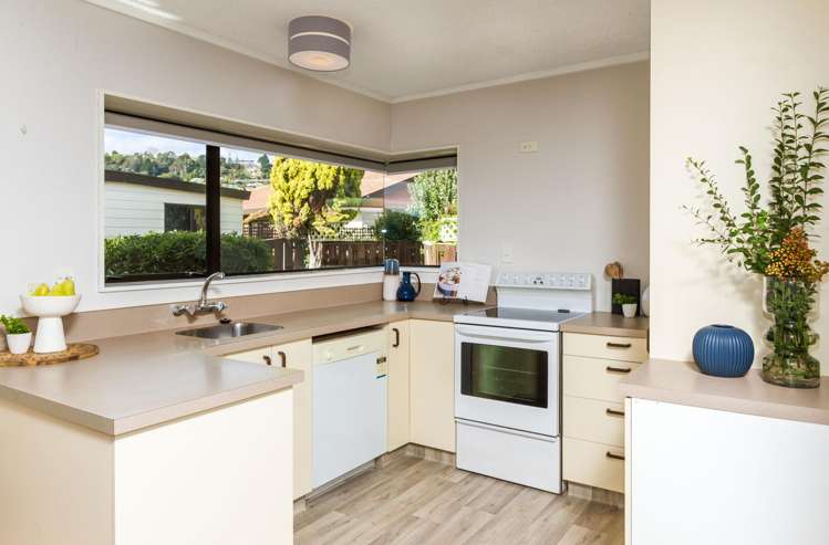 2/7 Penton Way Tahunanui_10