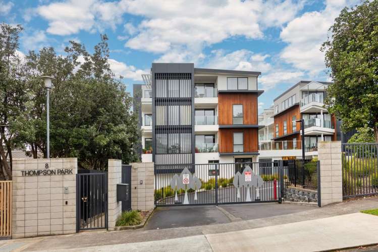 210/8 Thompson Park Road Mount Wellington_22