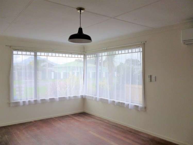 36 Fox Street Opunake_5