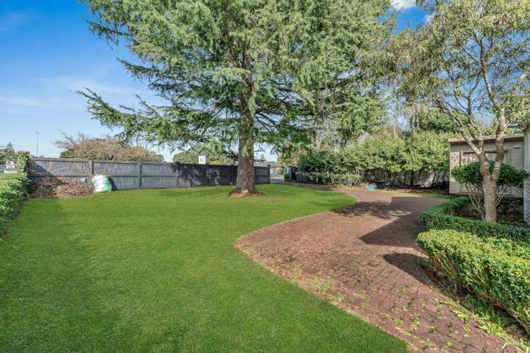 65 Beach Road Pahurehure_21