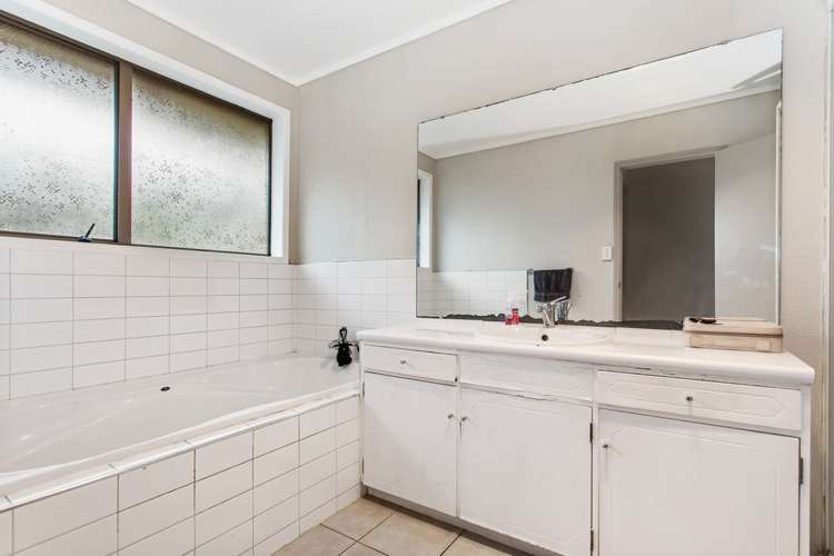 2 Spruce Place Totara Heights_7