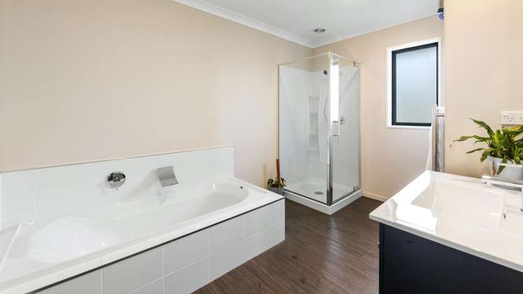 15 Shepherd Avenue West Melton_13