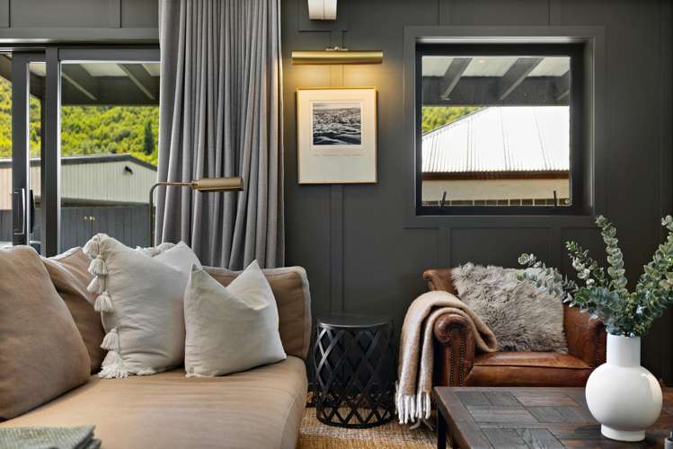 1 Thames Street Arrowtown_9