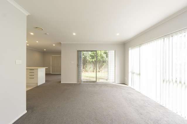 1/13 Crosher Place Hillcrest_4