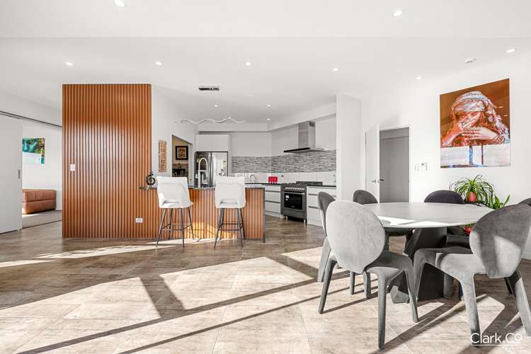 131 Endeavour Drive Whitby_1