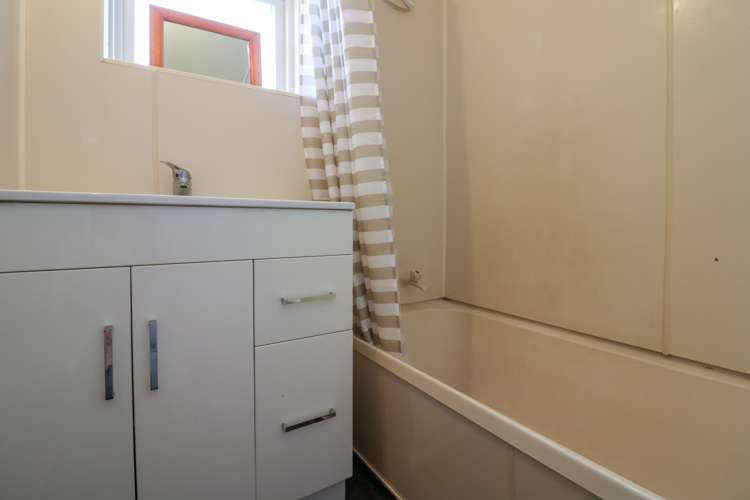 21 Collins Crescent Feilding_8