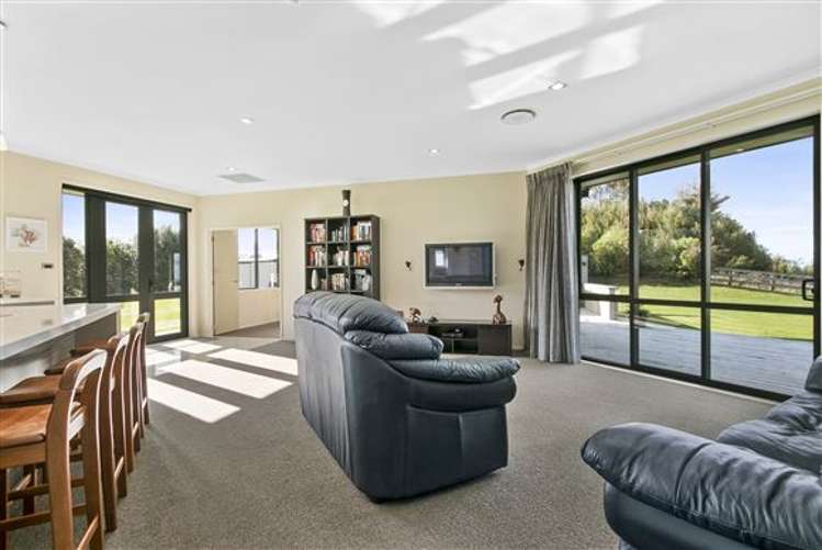 33a Tye Road Hauraki Surrounds_11