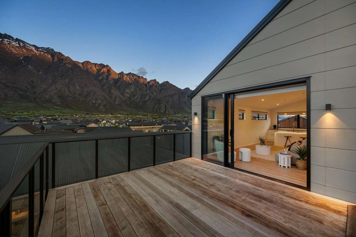 8 Southdown Road, Hanley's Farm_0