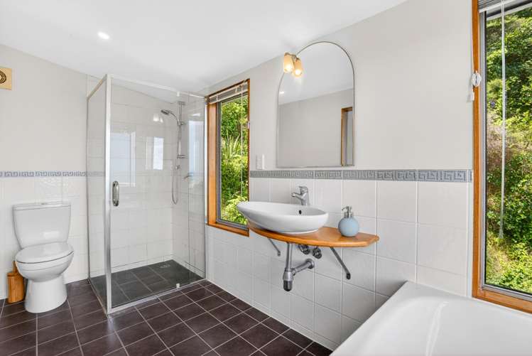 10 Waitea Road Muriwai Beach_12