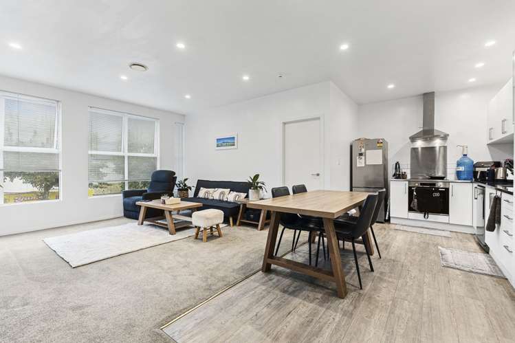 25 Devon Street East_5