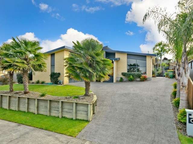 92 Farnborough Drive Grandview Heights_1